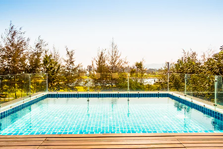 Cost of Glass Pool Fence Repair in Callaway, FL